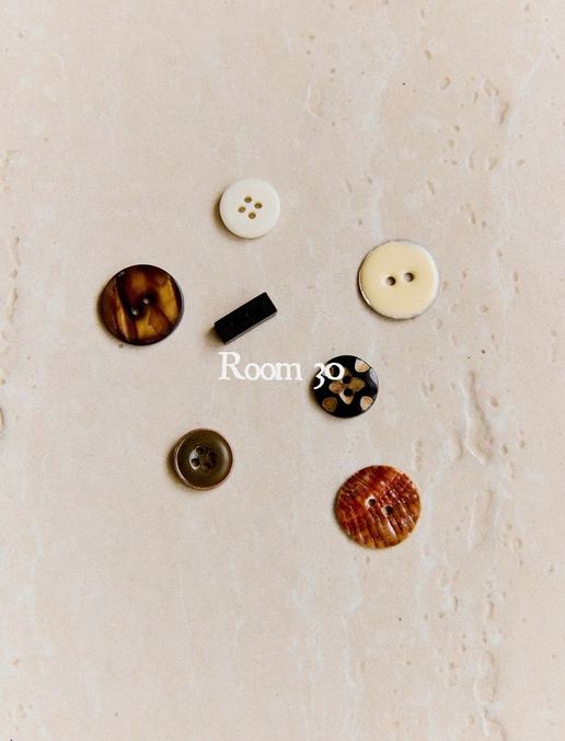 Button box, material detail